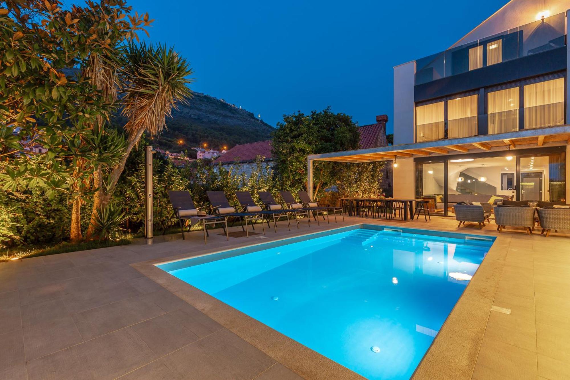 Villa Hedera Ii *